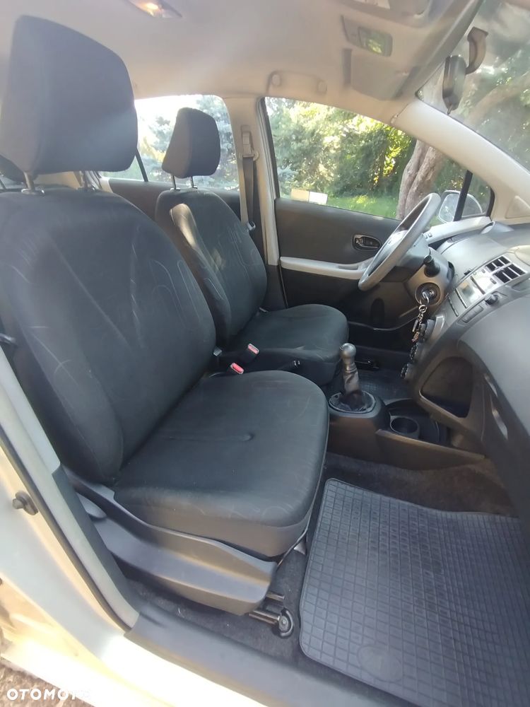 Toyota Yaris 1.0 Luna A/C - 13