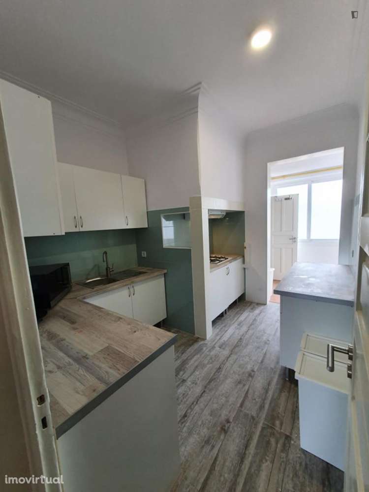 Quarto - localizado em Alameda Lisbon - Grande imagem: 5/12