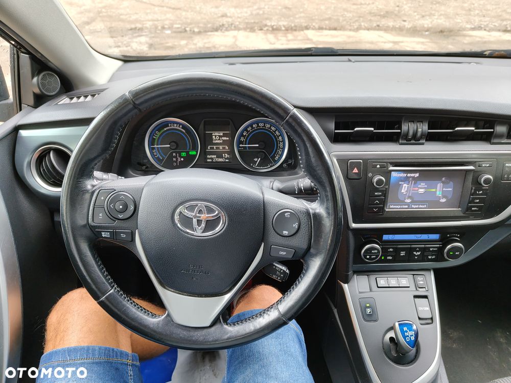 Toyota Auris 1.8 HSD Luna - 8