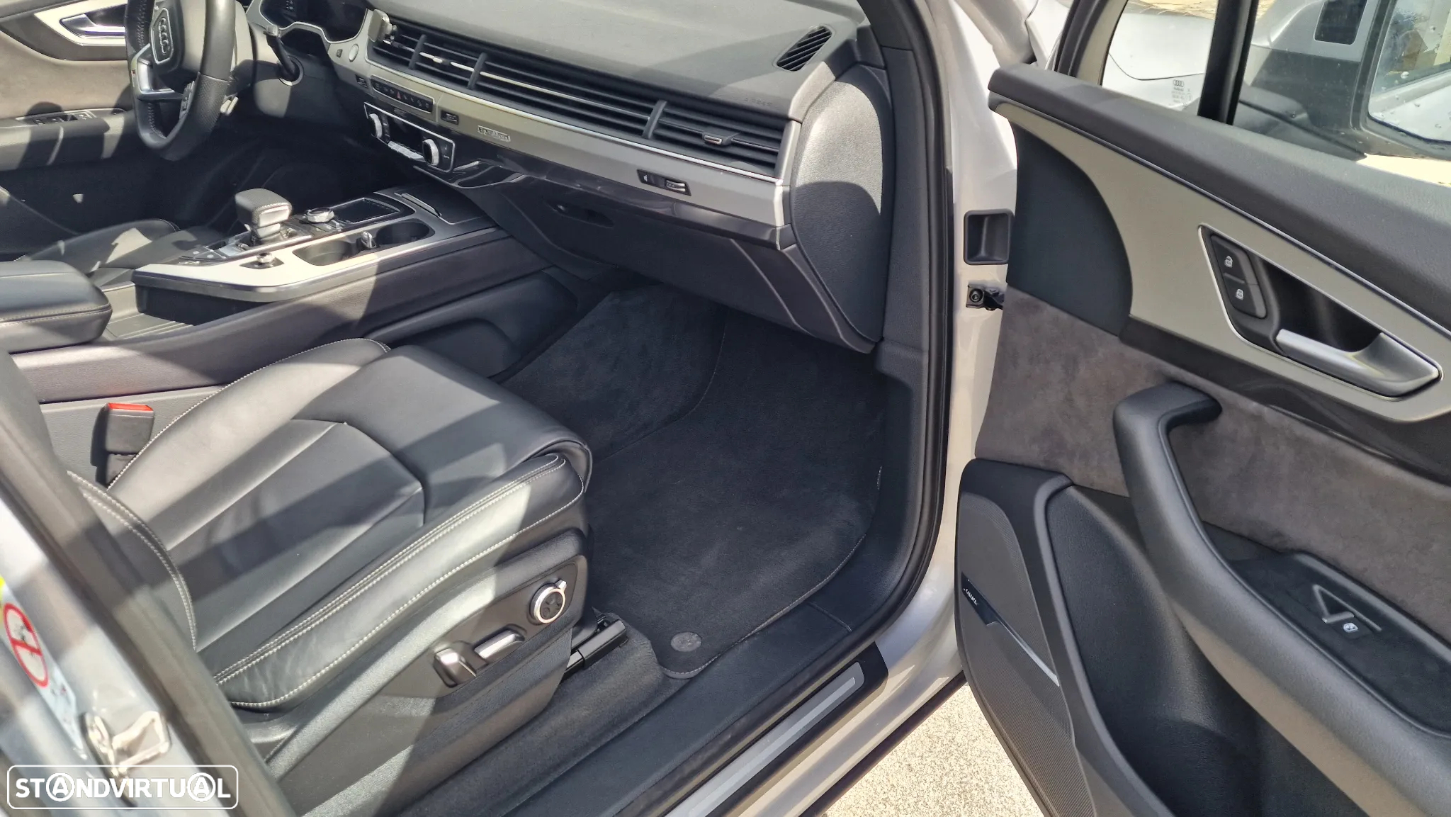 Audi Q7 3.0 TDI quattro S-line Tiptronic 7L - 17