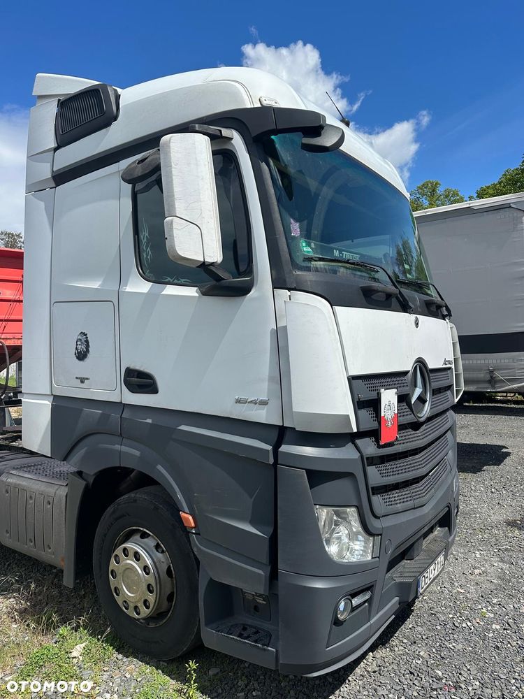 Mercedes-Benz ACTROS MP4 - 4