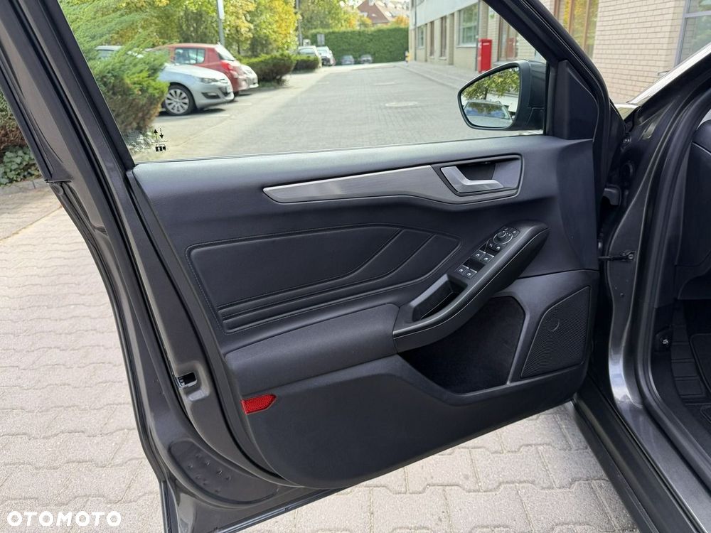 Ford Focus - 17