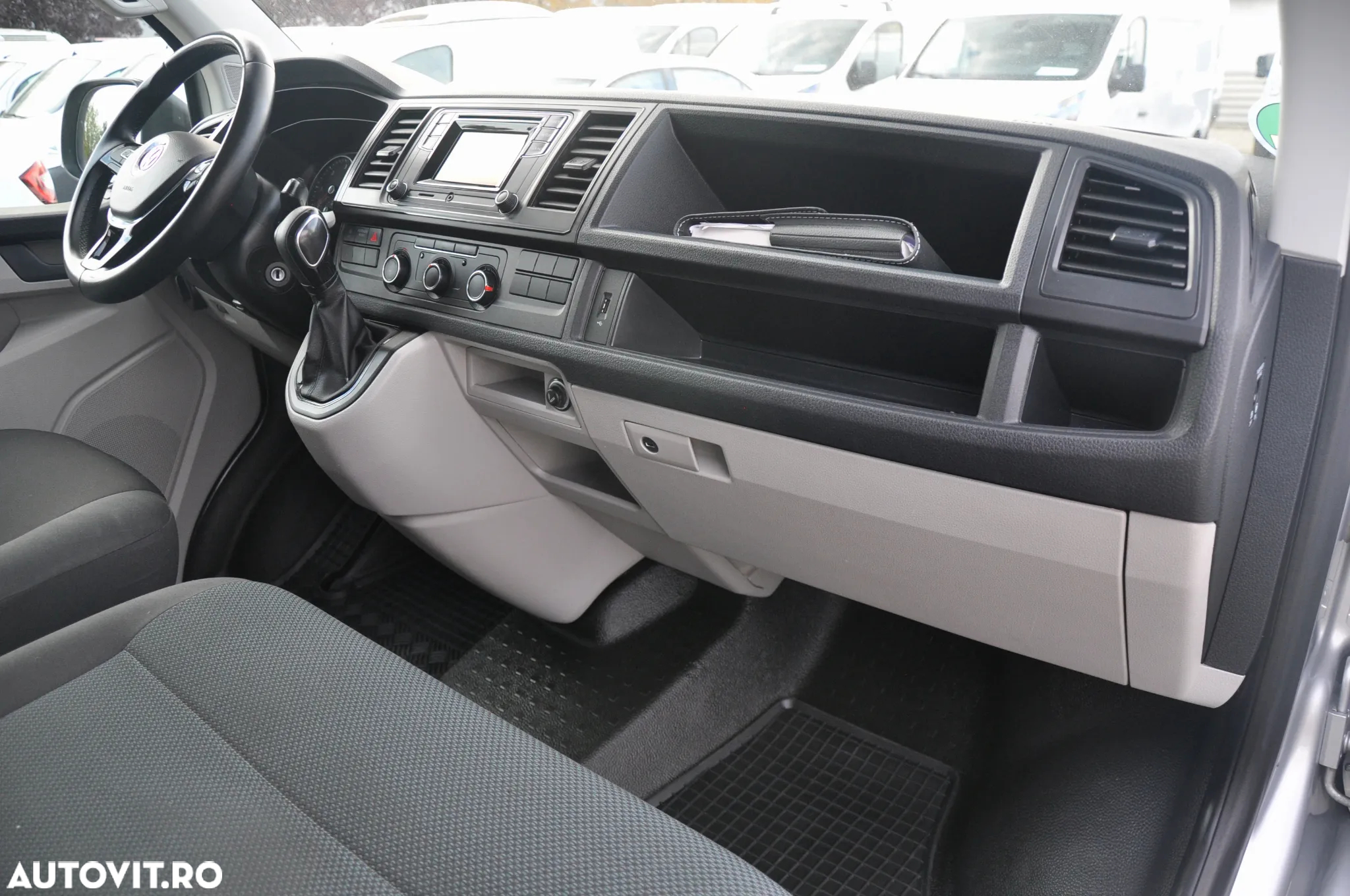 Volkswagen Transporter T6 L2H1 Van Aut. - 14