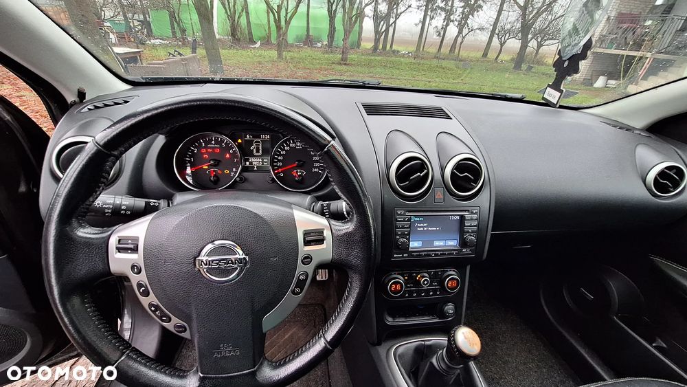 Nissan Qashqai 2.0 4x4 Tekna - 5