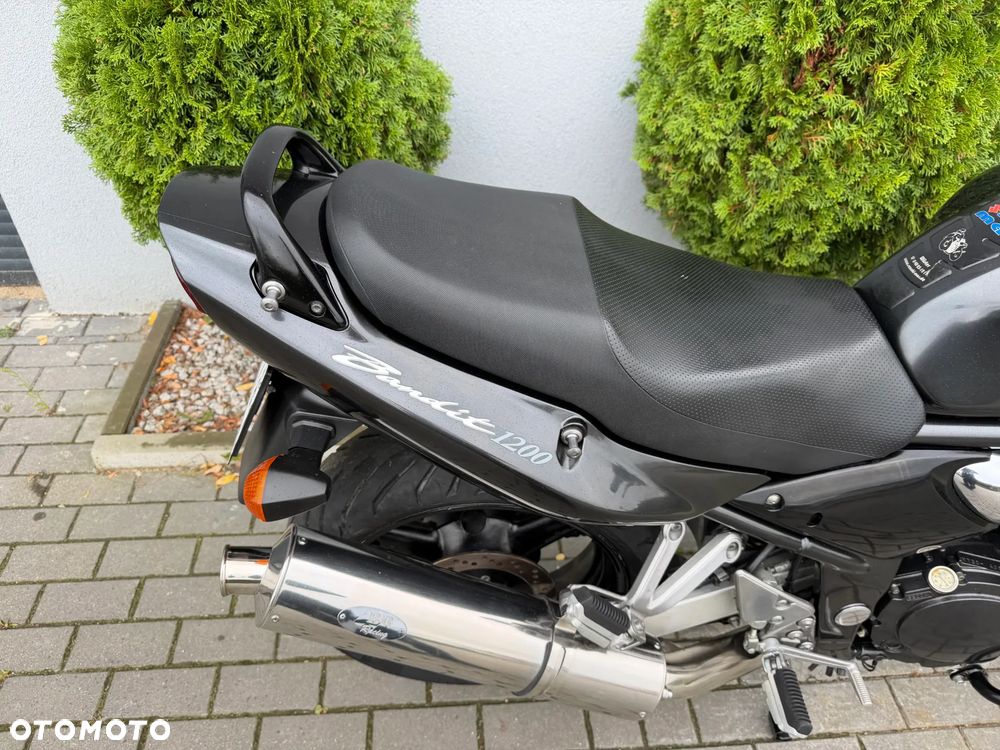 Suzuki Bandit - 25