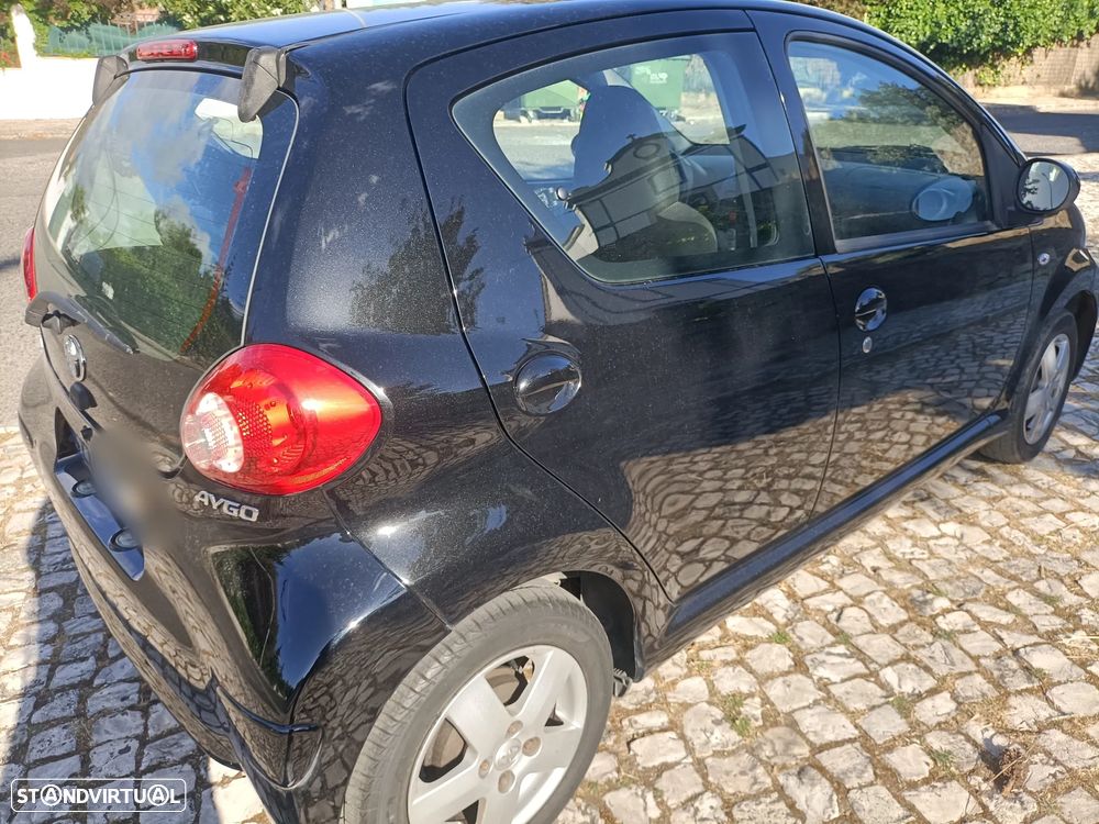 Toyota Aygo 1.0 Plus Sport Pack - 4