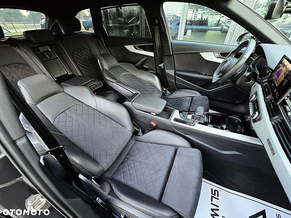 Audi A4 Avant 40 TDI quattro S tronic S line - 15