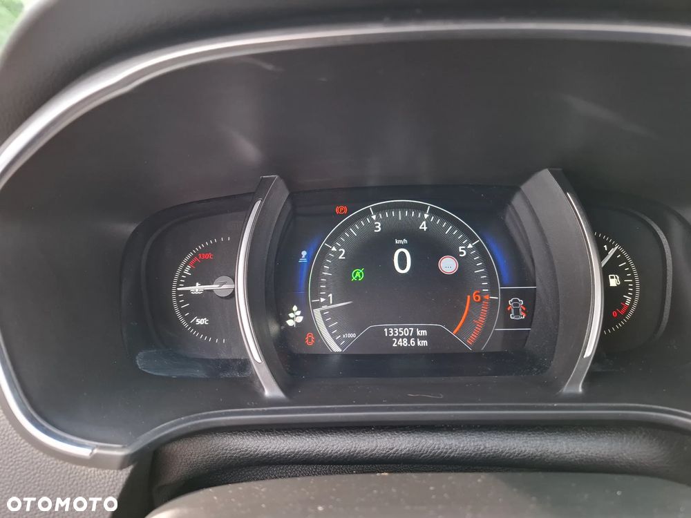 Renault Megane ENERGY TCe 130 Start & Stop LIMITED - 13