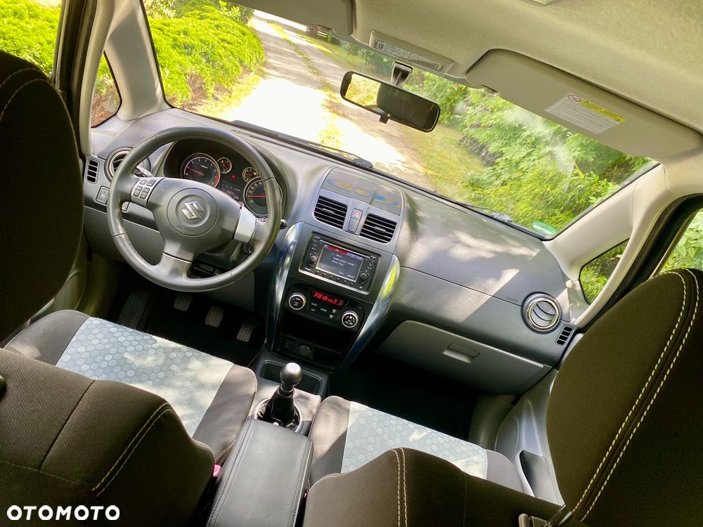 Suzuki SX4 1.6 VVT Streetline 4x2 Club - 22