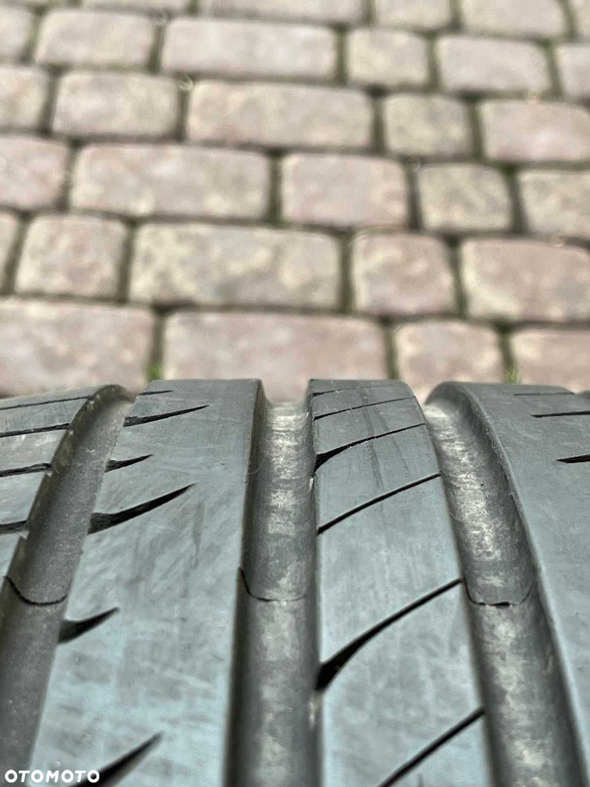 Opona Hankook Ventus Prime 2  225/45/17 91V ROK 2023 1x5,5mm - 4
