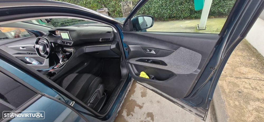 Peugeot 5008 BlueHDI 130 EAT8 Active Business-Pack - 23