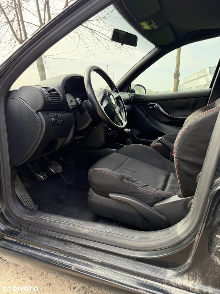 Seat Leon 1.8T Cupra R - 11