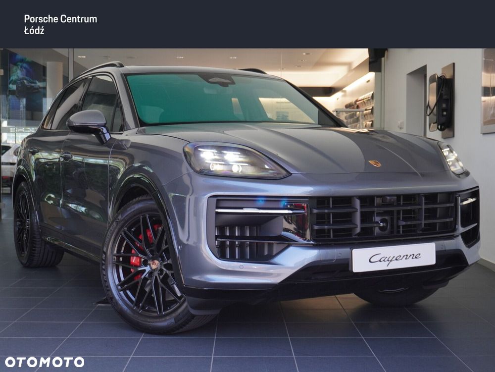 Porsche Cayenne GTS - 2