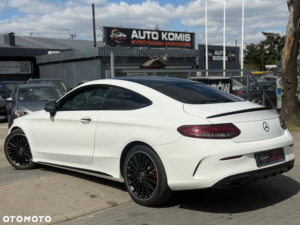 Mercedes-Benz Klasa C 300 9G-TRONIC AMG Line - 4