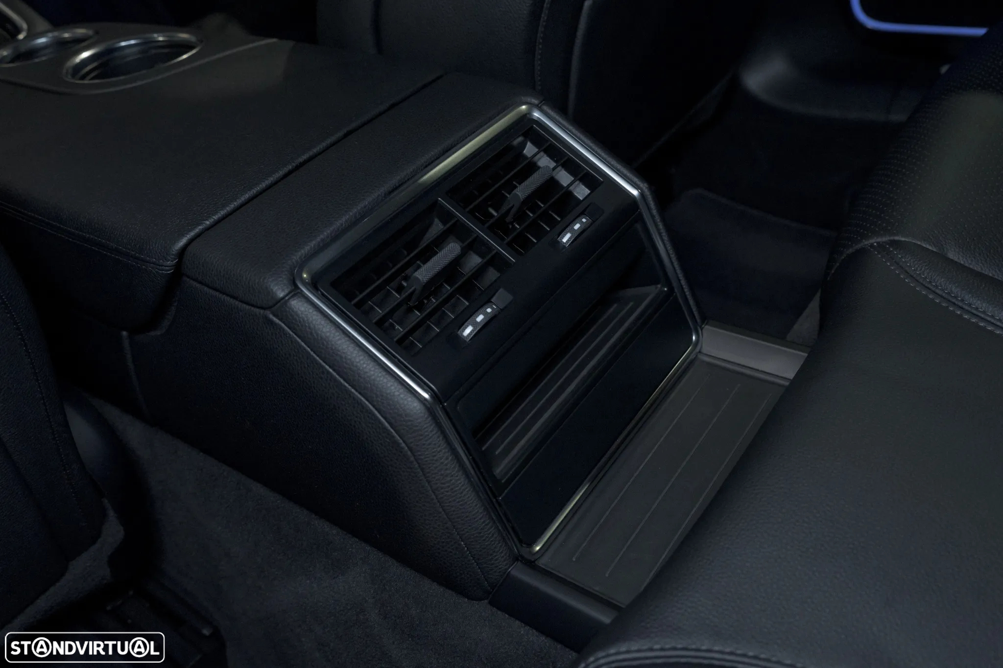 Porsche Panamera Sport Turismo 4 E-Hybrid Platinum Edition - 30