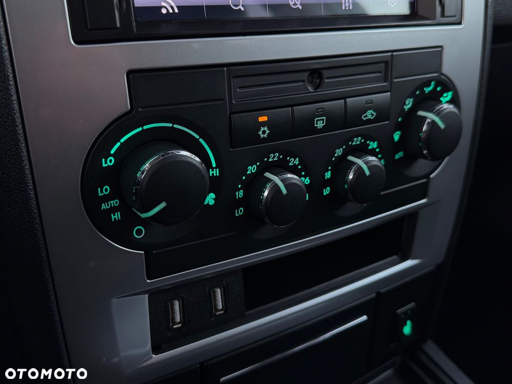 Chrysler 300C 3.0 CRD DPF Automatik - 21