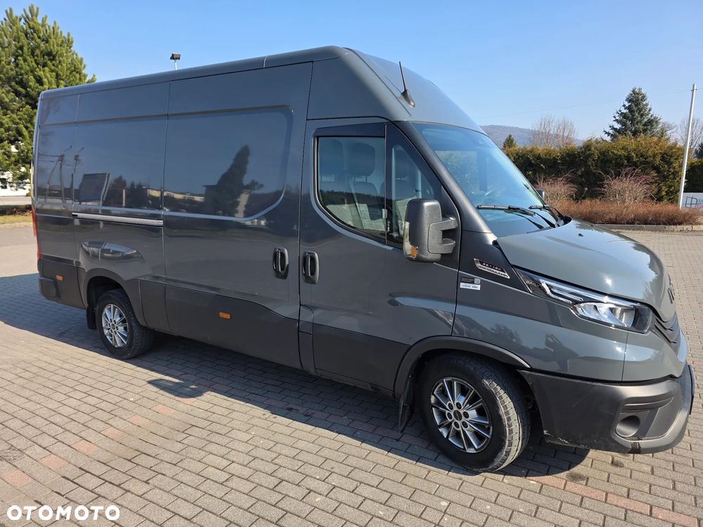 Iveco IVECO DAILY 35S18HA8 V – L3H2 - 12