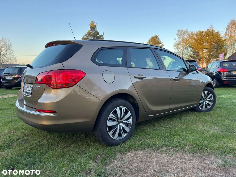 Opel Astra - 2