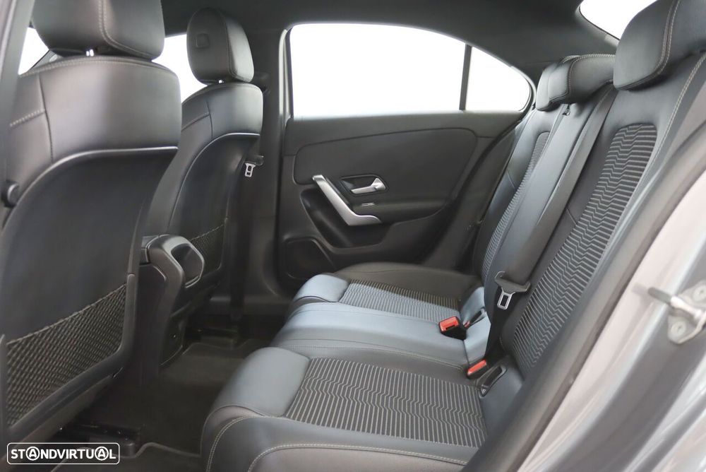 Mercedes-Benz A 250 Limousine - 5