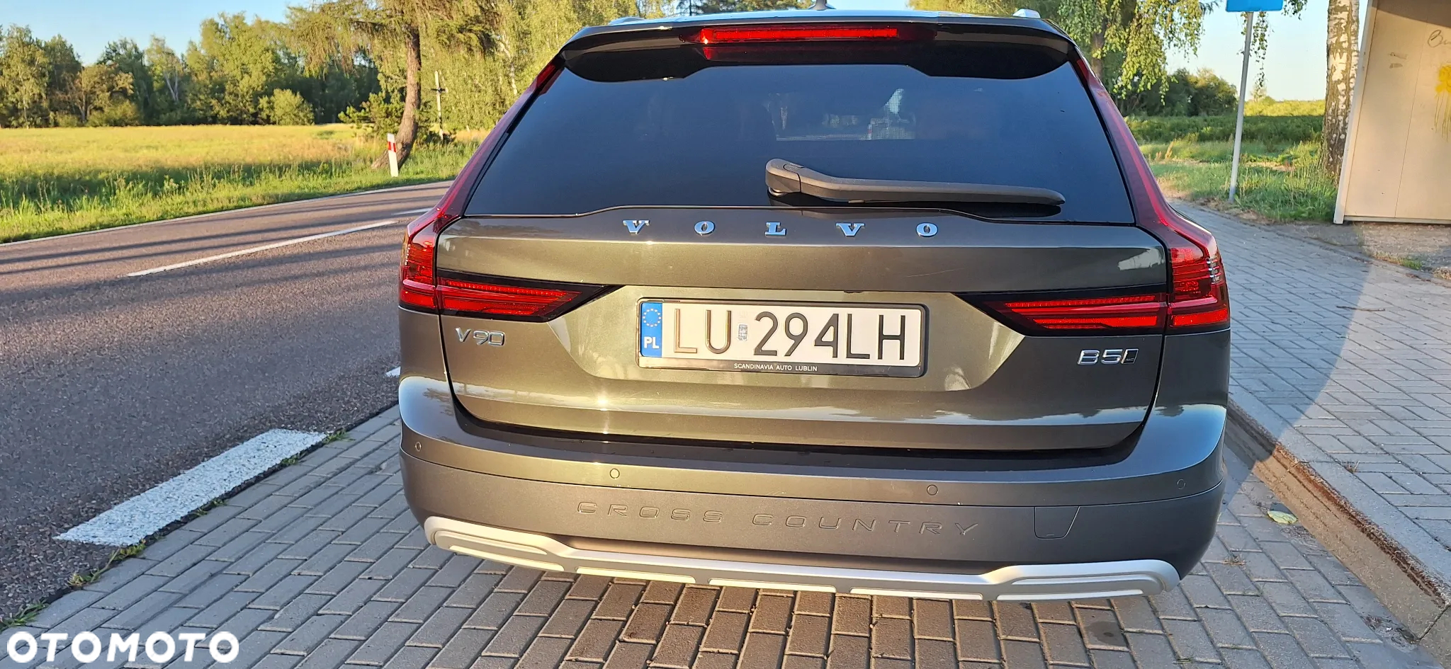 Volvo V90 D5 SCR AWD Momentum Pro - 15