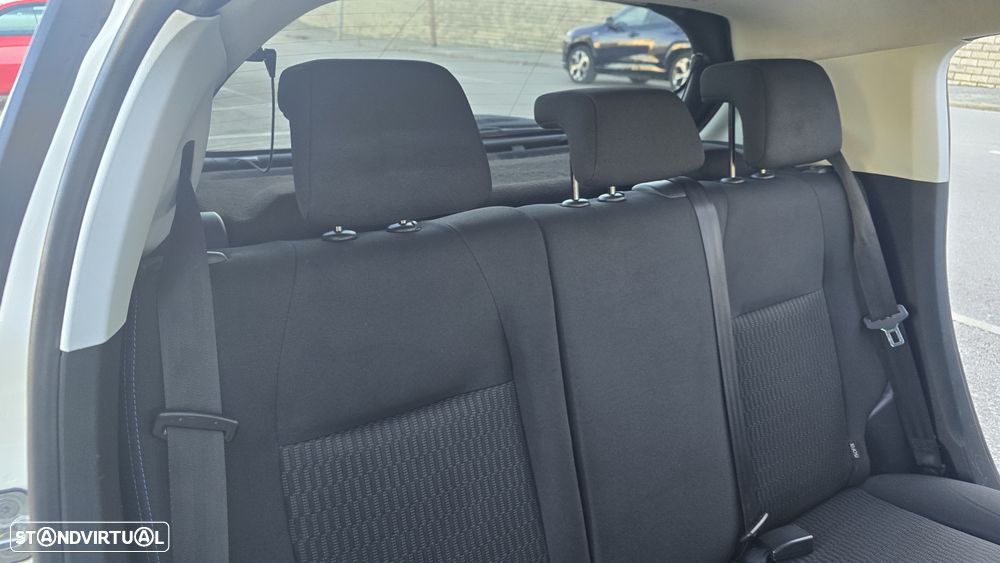 Peugeot 208 1.6 BlueHDi Style - 21