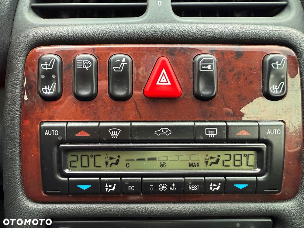 Mercedes-Benz CLK 320 - 34