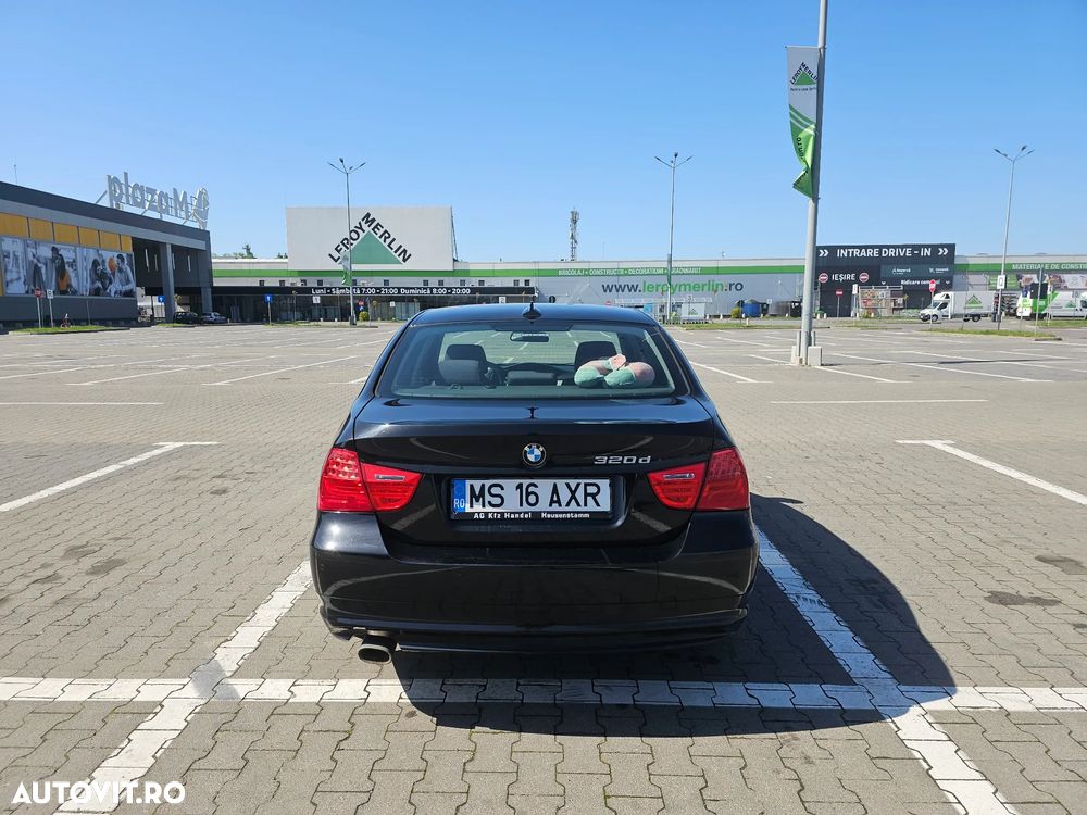 BMW Seria 3 320d - 17