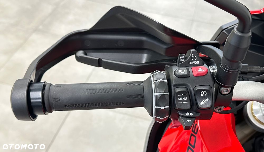 BMW XR - 7