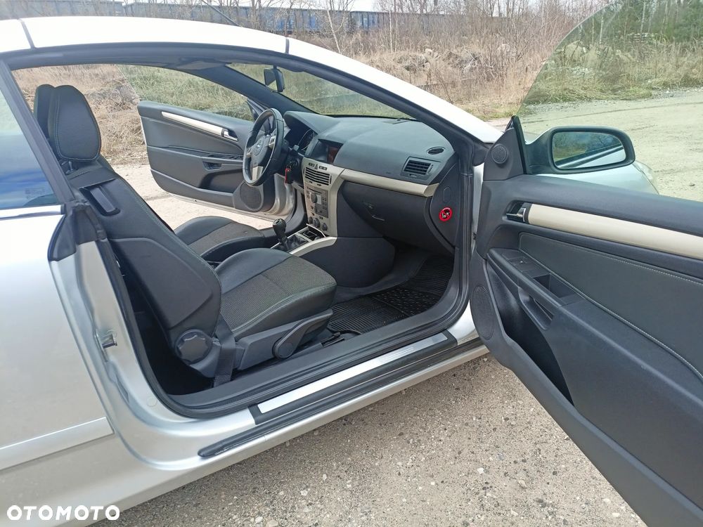 Opel Astra 1.8 Cosmo - 25