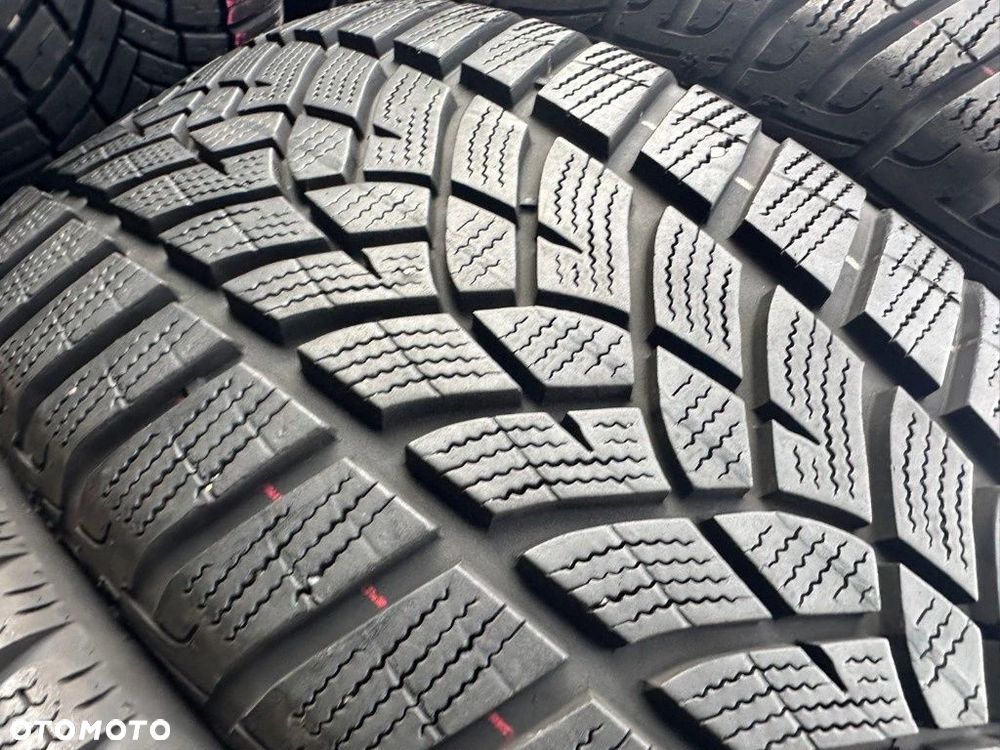 215/55r17 Goodyear UltraGrip_8mm_4szt_(57) - 6