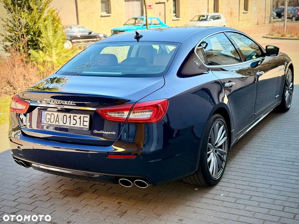 Maserati Quattroporte - 3