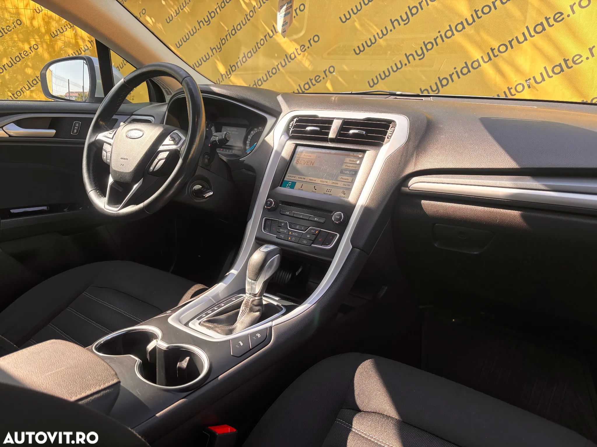 Ford Mondeo 2.0 TDCi Powershift Business - 18