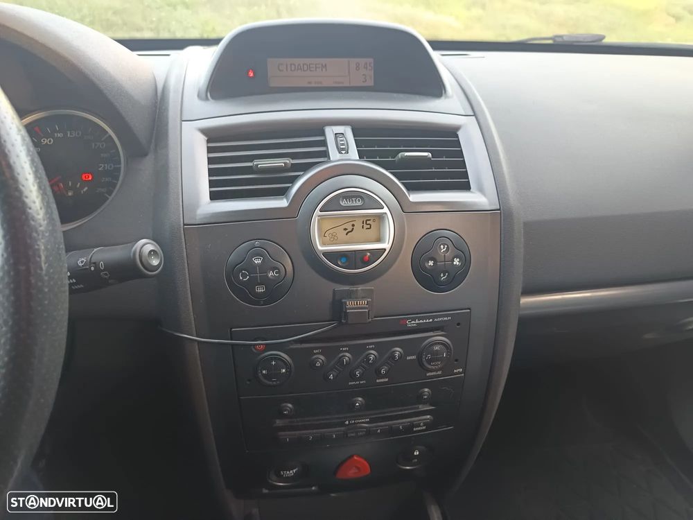 Renault Mégane Break 1.5 dCi Dynamique S - 32