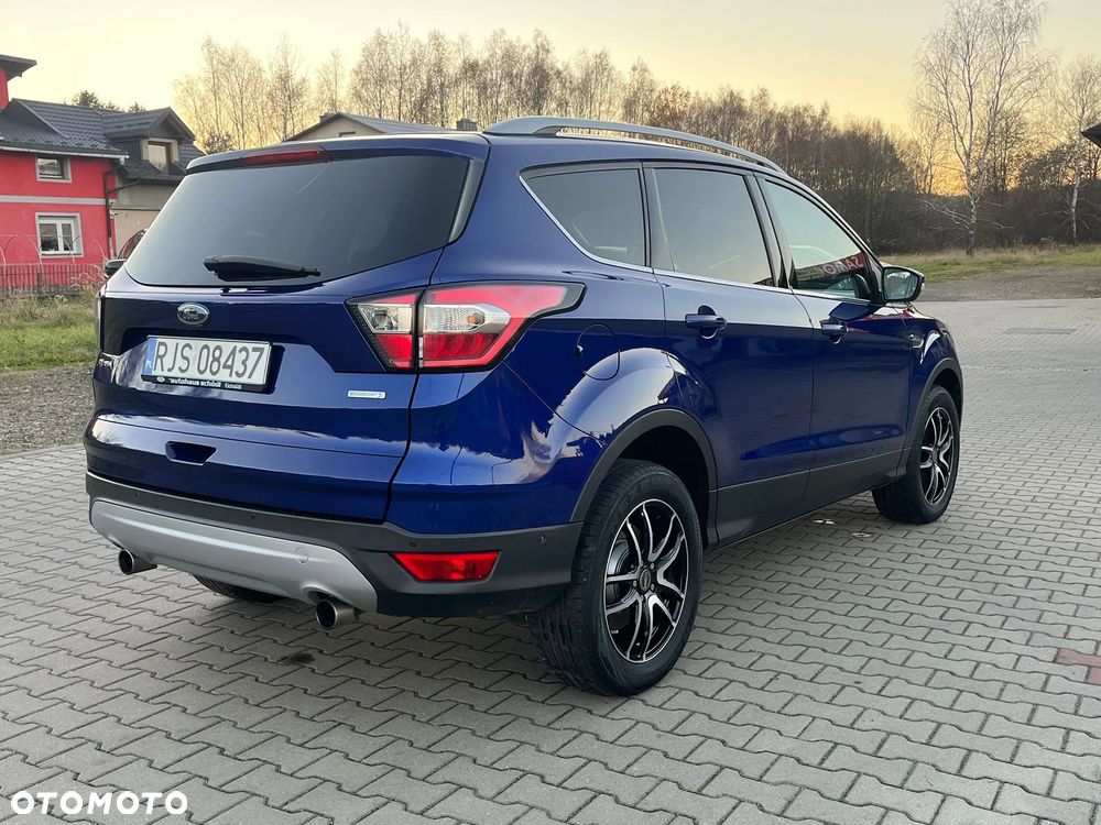 Ford Kuga - 4