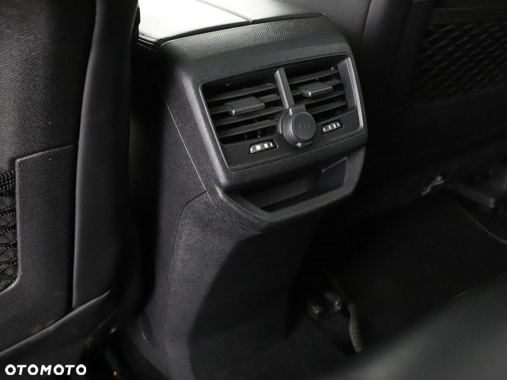 Peugeot 3008 1.5 BlueHDi GT S&S - 40