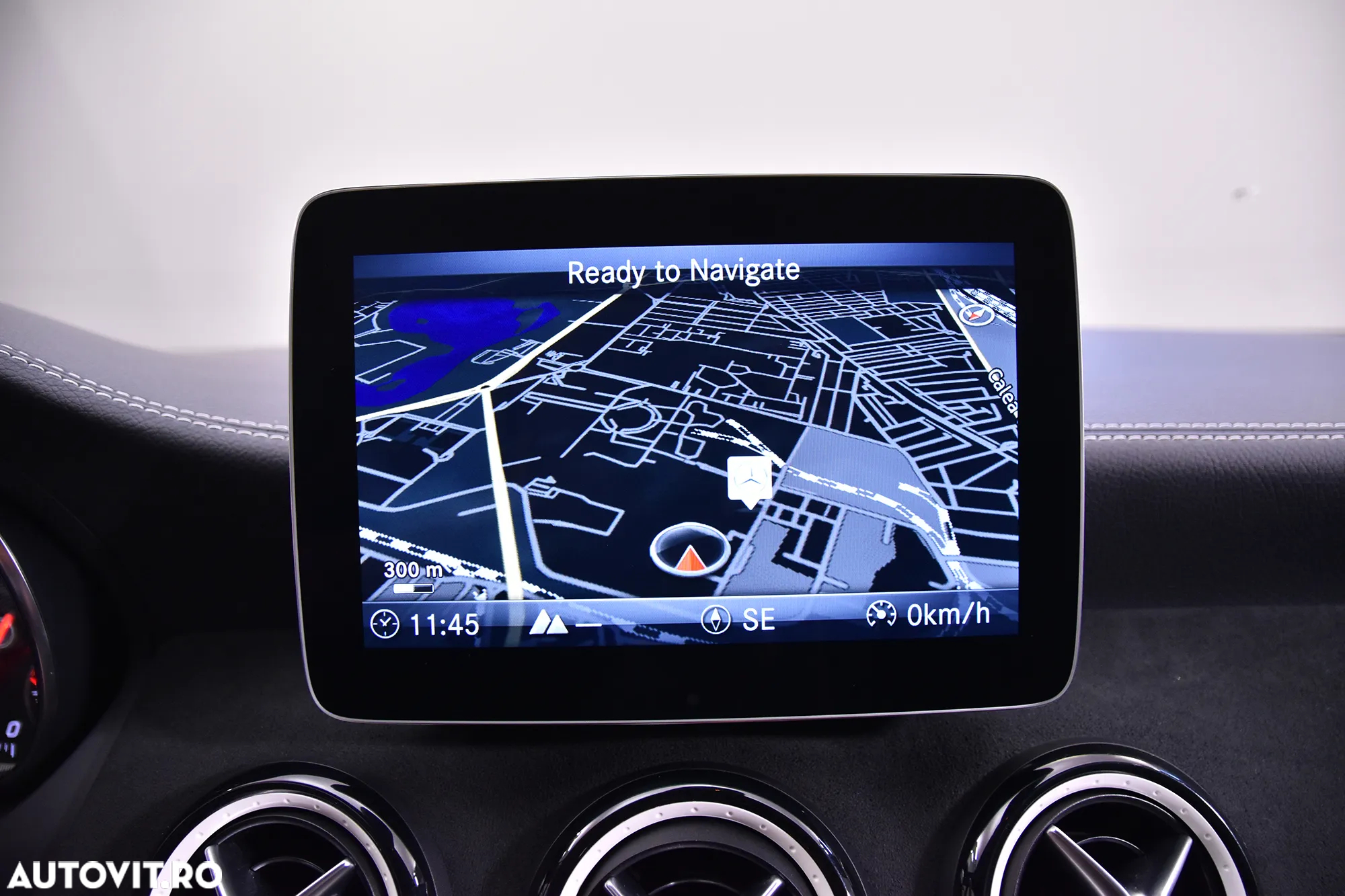 Mercedes-Benz GLA - 20