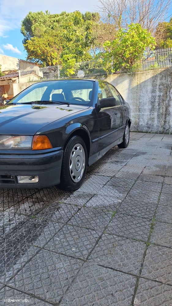 BMW 316 i Touring - 3