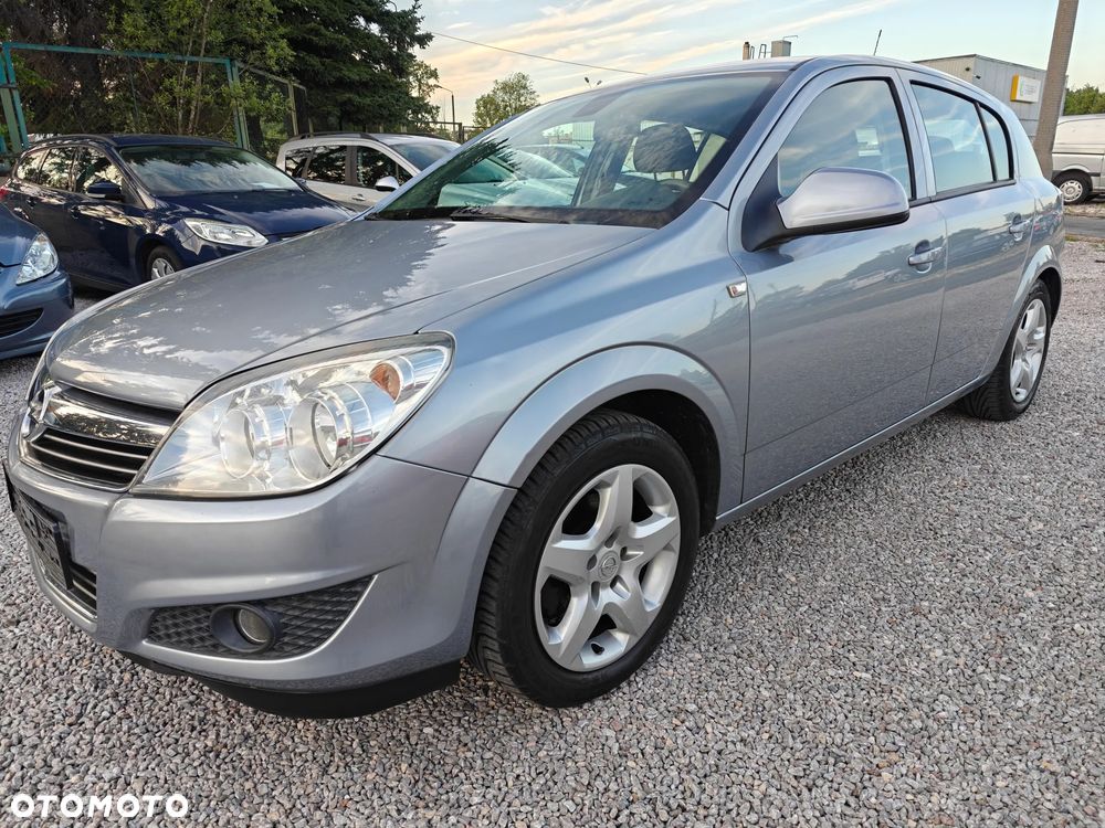 Opel Astra - 25
