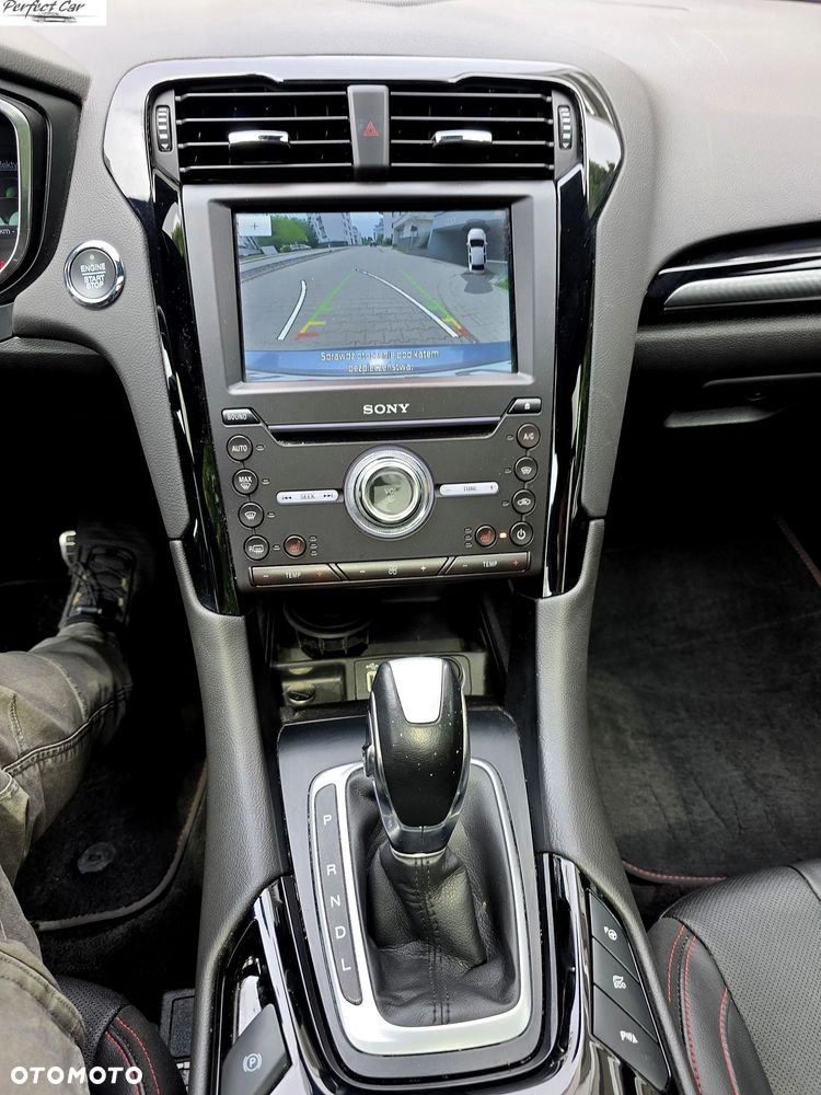 Ford Mondeo SW 2.0 Hybrid ST-Line X - 18