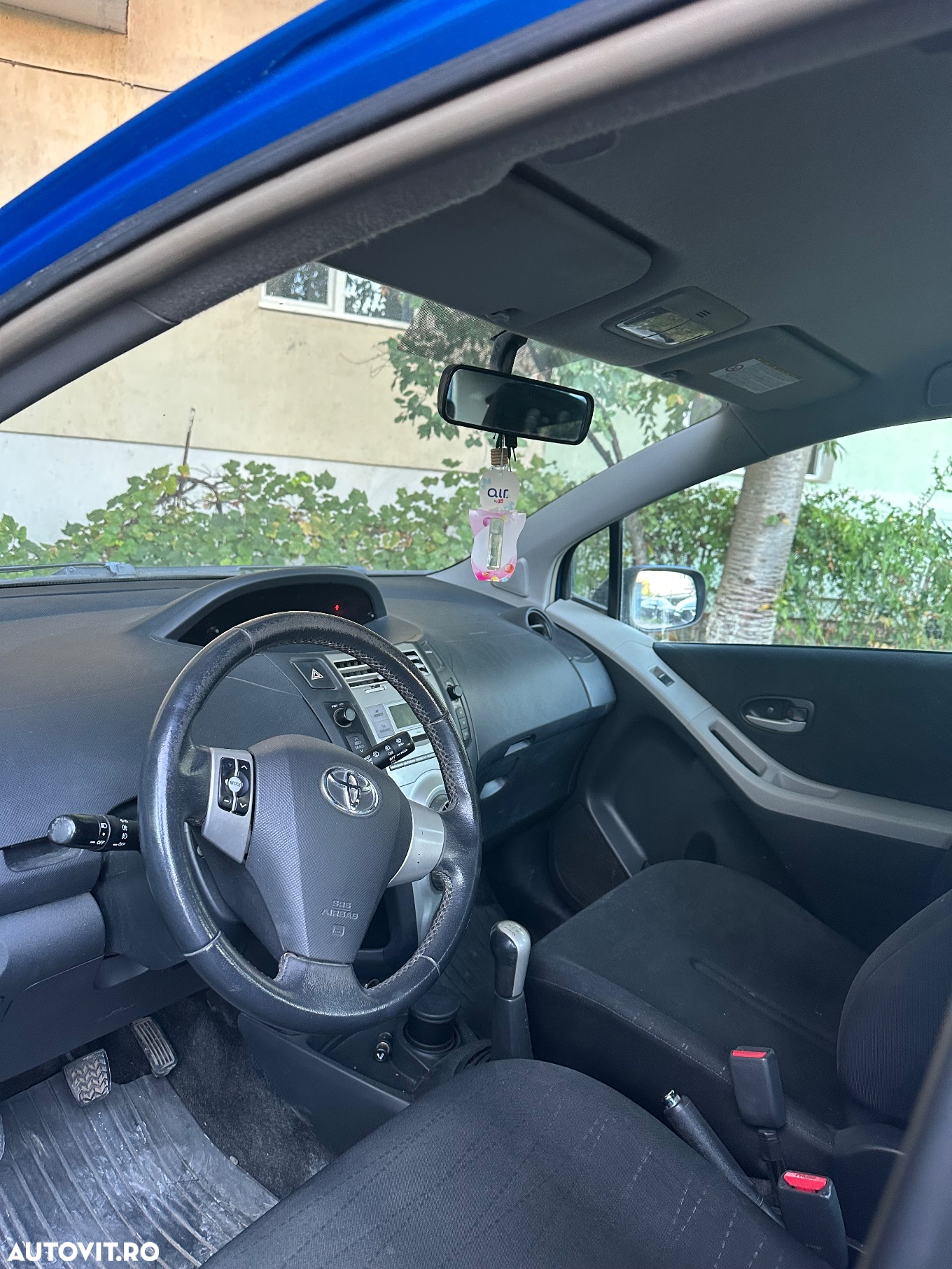 Toyota Yaris - 4