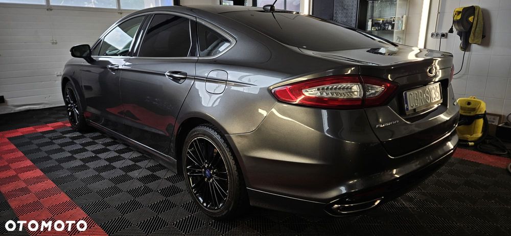 Ford Fusion - 23