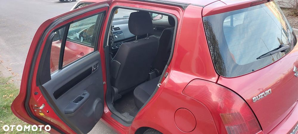 Suzuki Swift - 24