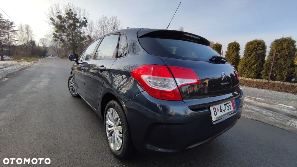 Citroën C4 HDi 90 Attraction - 2