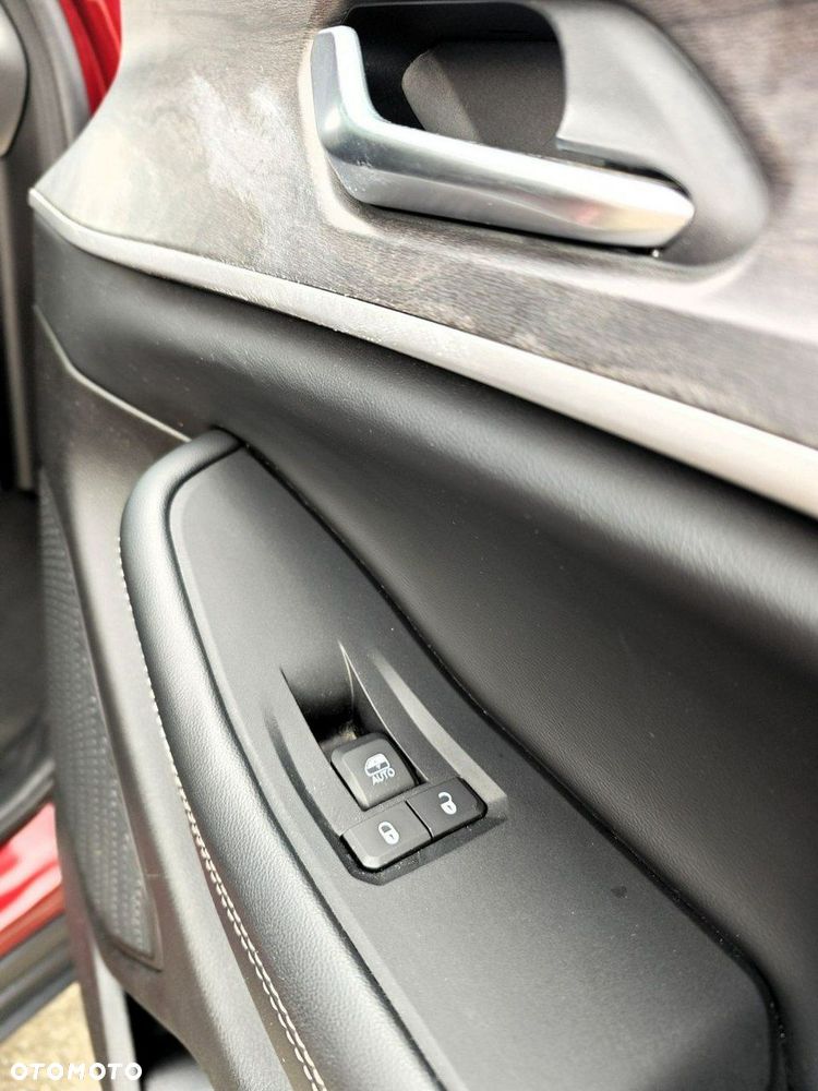 Jeep Grand Cherokee - 34