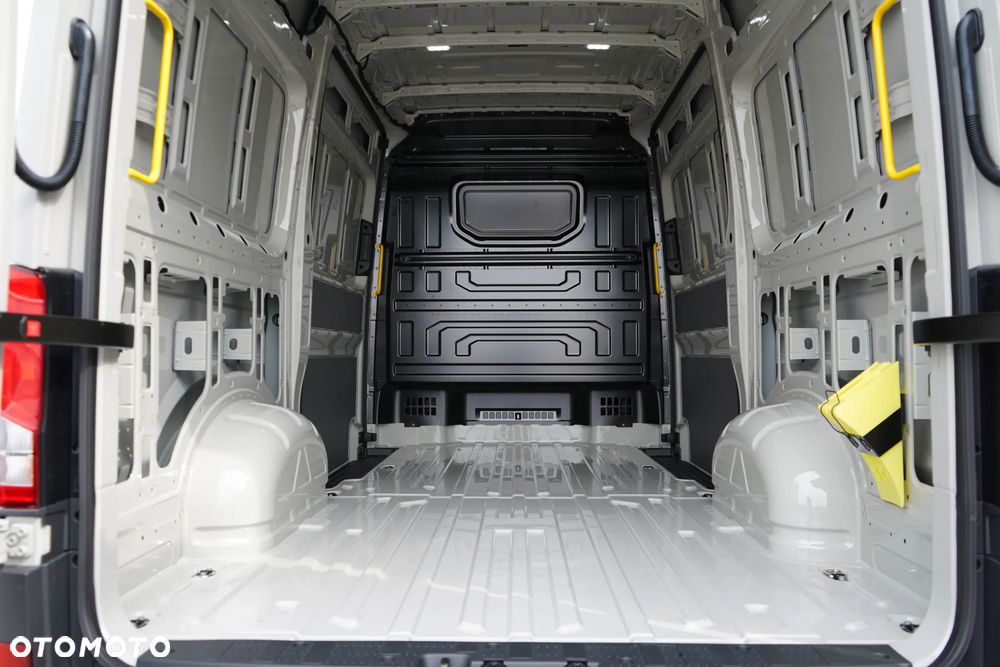 Volkswagen Crafter 35 - 19