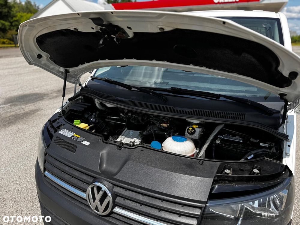 Volkswagen Transporter - 8