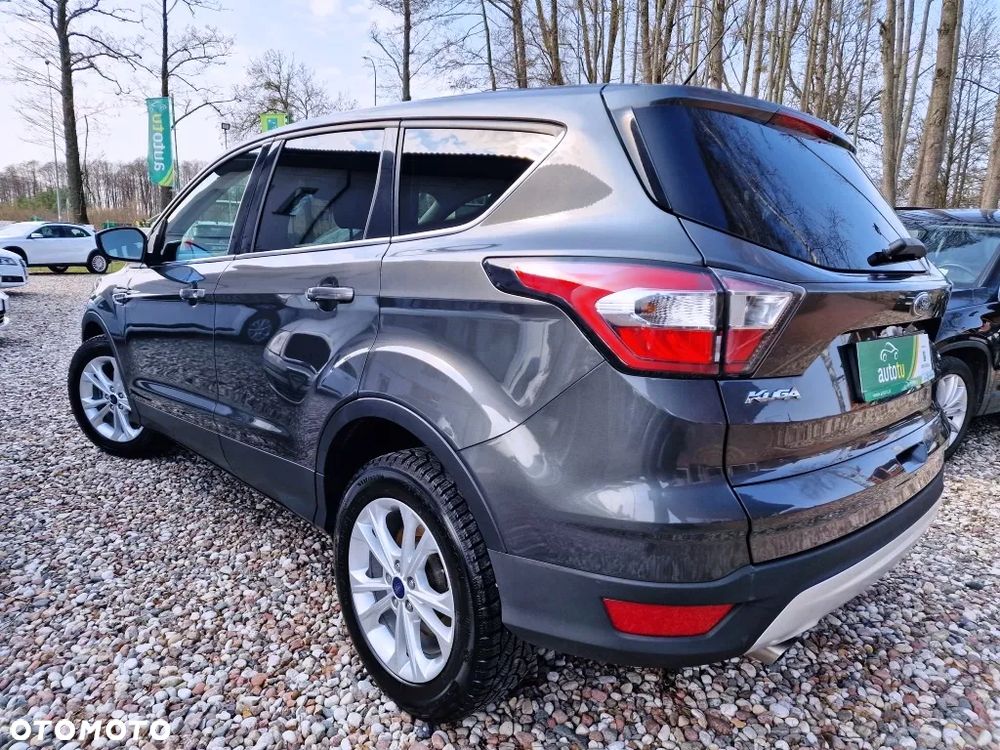Ford Kuga - 4