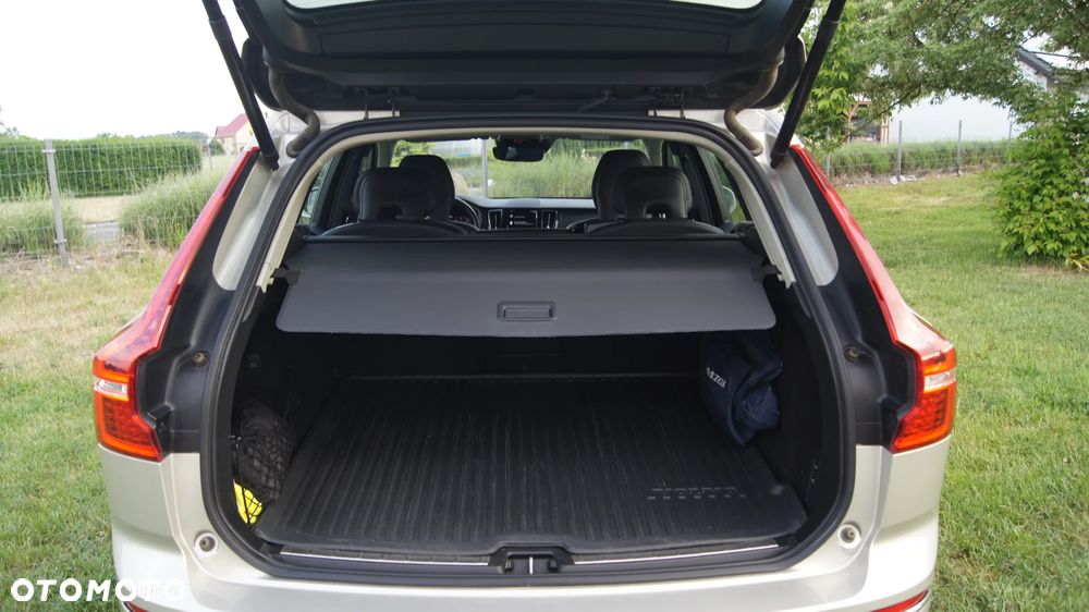 Volvo XC 60 D5 AWD Inscription - 5