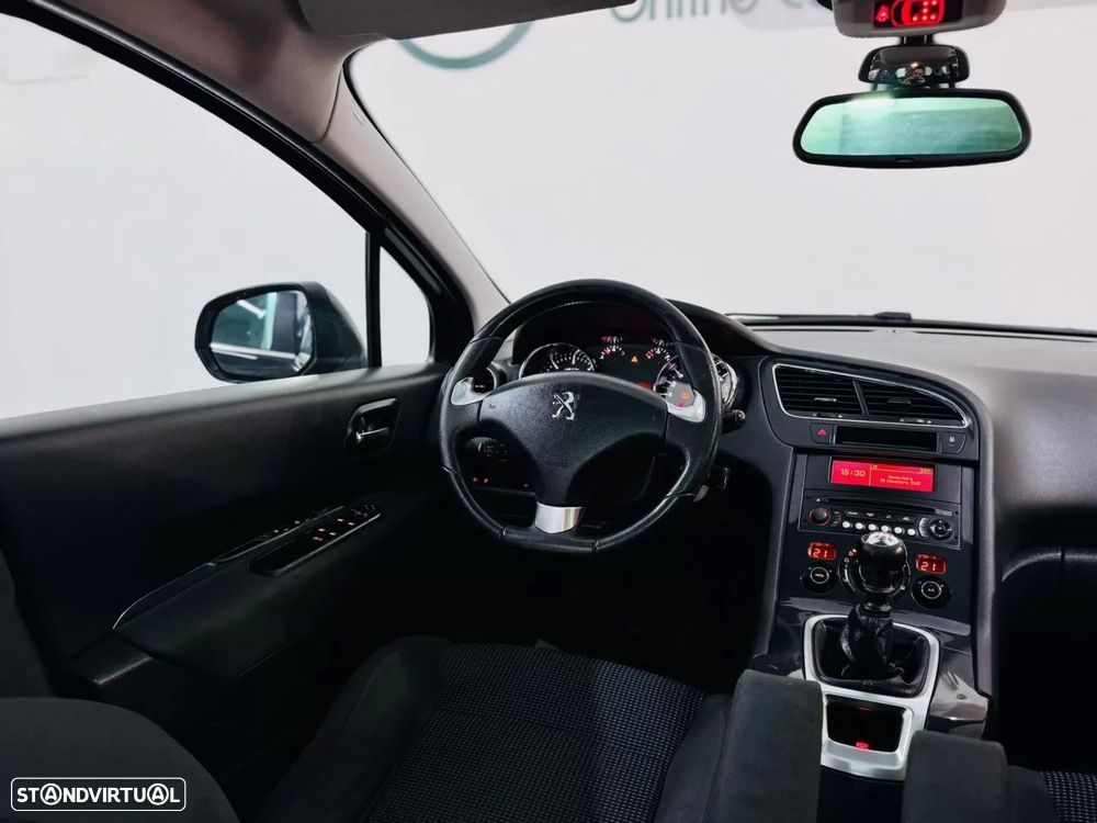 Peugeot 5008 1.6 BlueHDi Style - 28