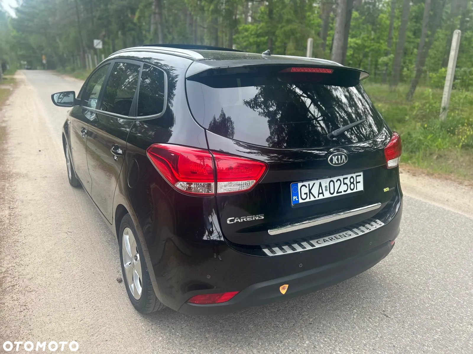 Kia Carens 1.7 CRDi L - 2